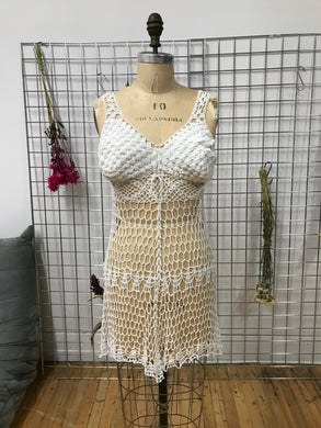 Robe crochetée blanche