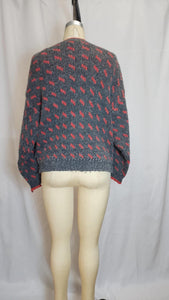 Cardigan gris et rouge