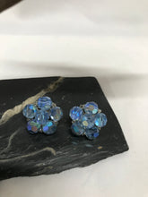 Ensemble bijoux en perles de verre bleues pâles