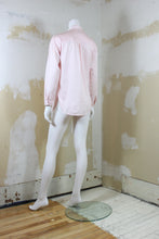 Blouse de coton rose pastel